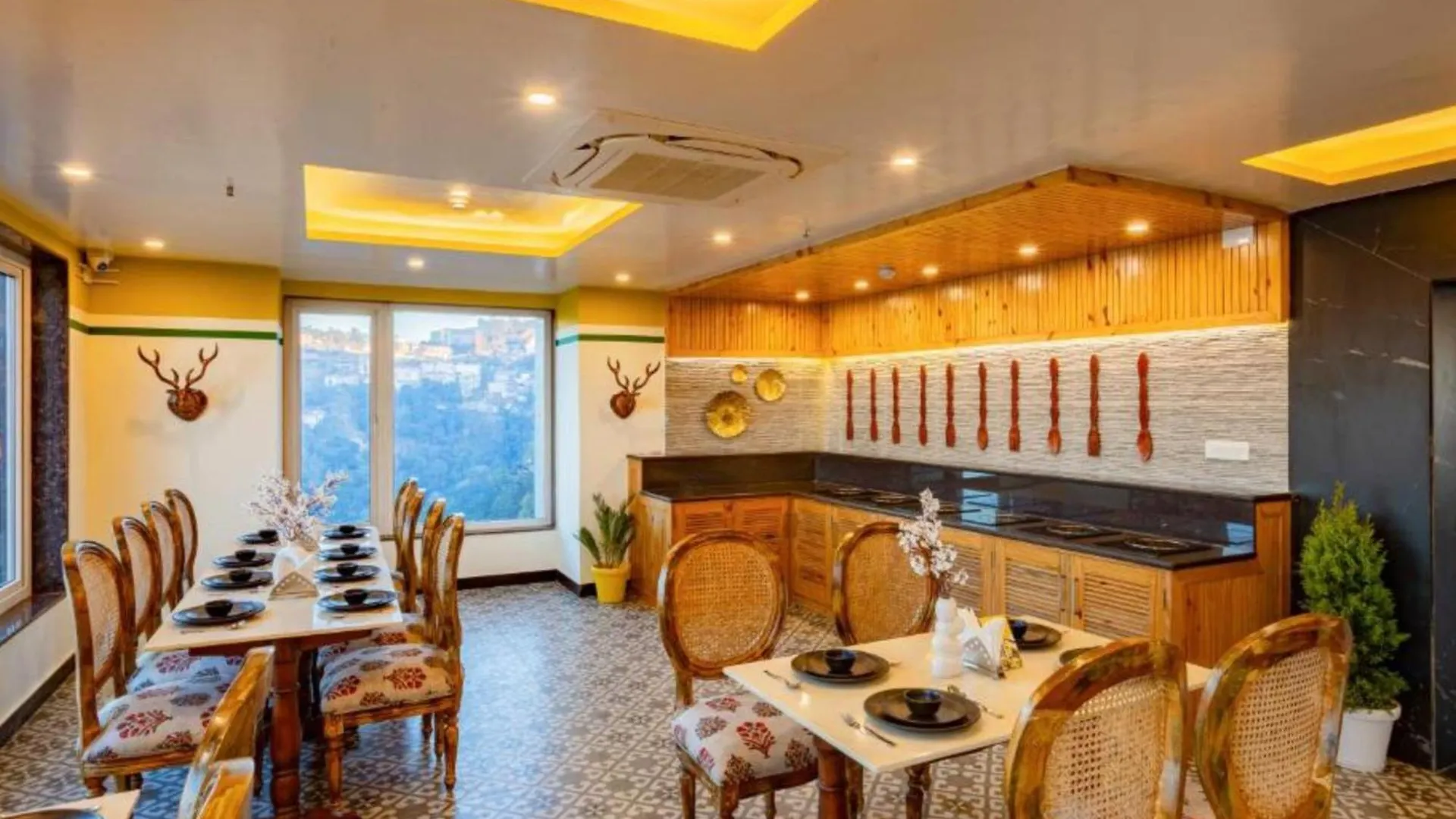 The Hosteller Shimla, Valley View 0*, Shimla India